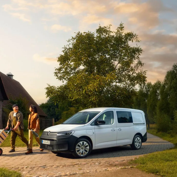 In een handomdraai van zakelijk naar privé: De Caddy Flexible eHybrid